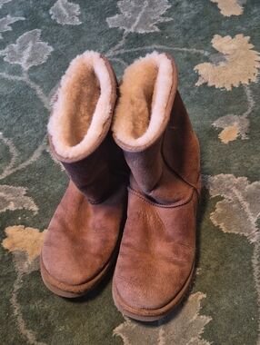 UGG Chestnut Shearling-Lined Short Suede Boots
